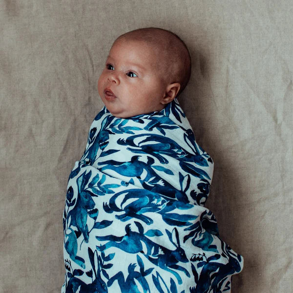Snug as a Bub Bleu Swaddle