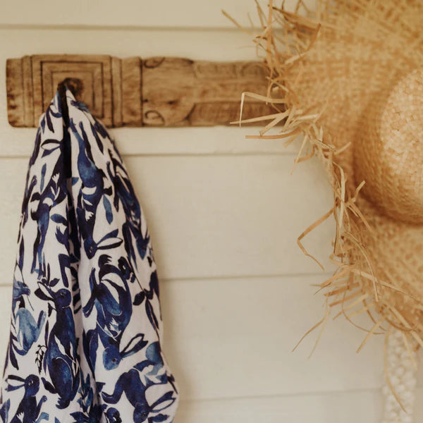 Snug as a Bub Bleu Swaddle