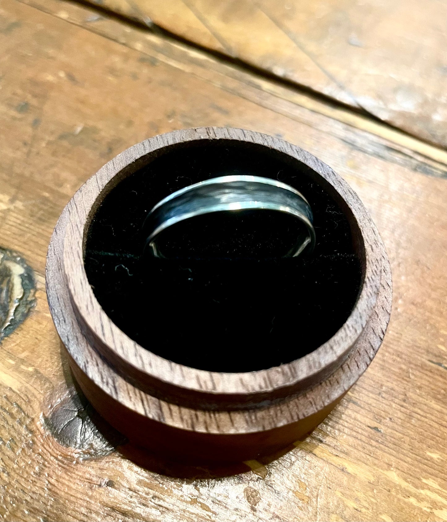 Christine Battocchio silver band ring