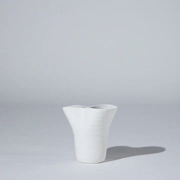 Marmoset Found Cloud Sunday Vase in Snow