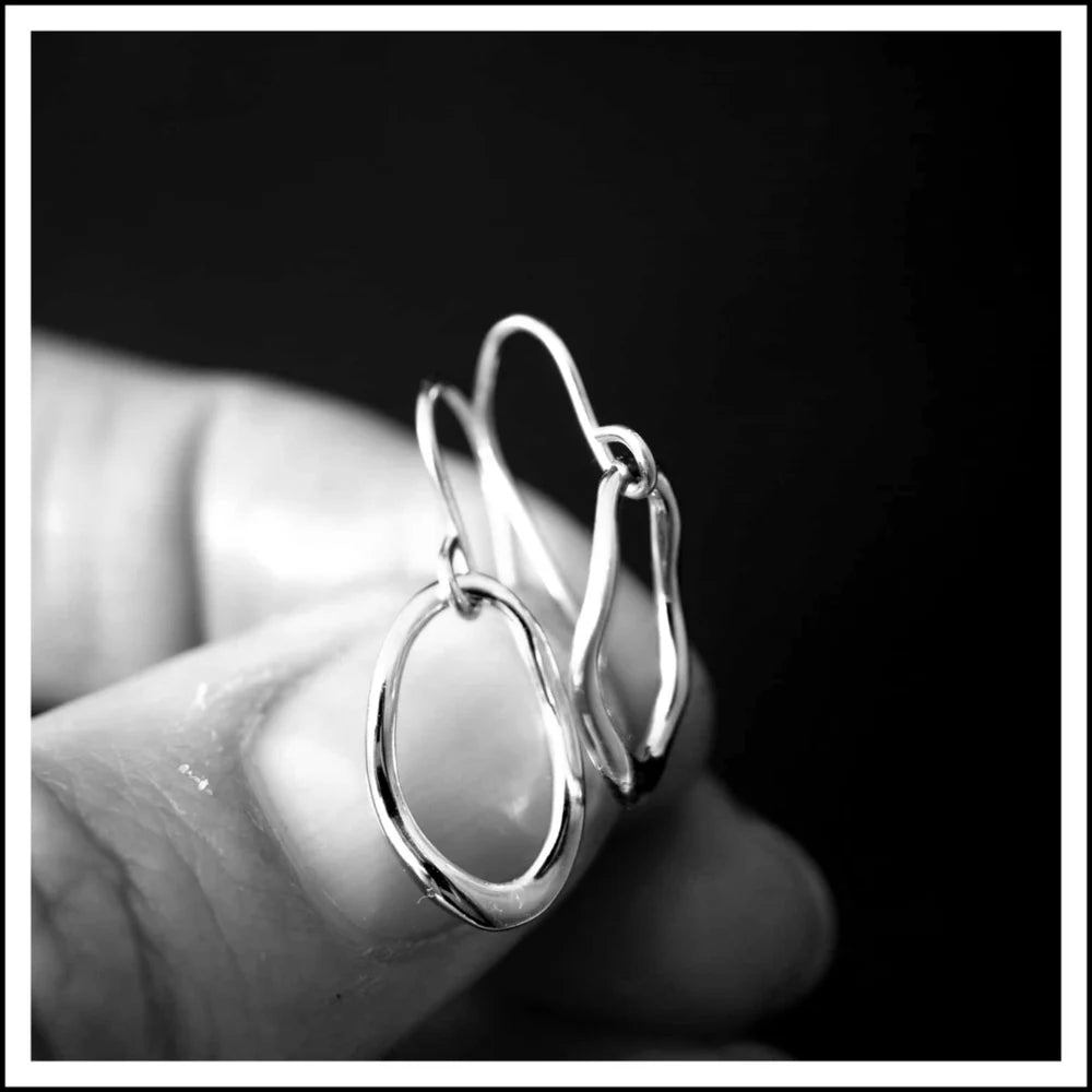 Paird Organic Flow gold earrings