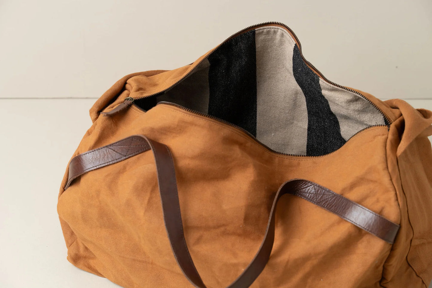 Saarde Journey Vintage Canvas Duffle Bag - 4 colours