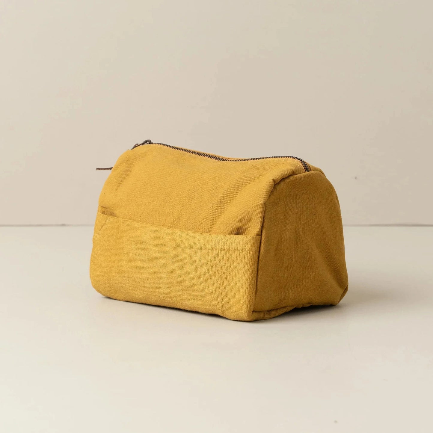 Saarde Journey Toiletry Canvas Bag - 4 colours