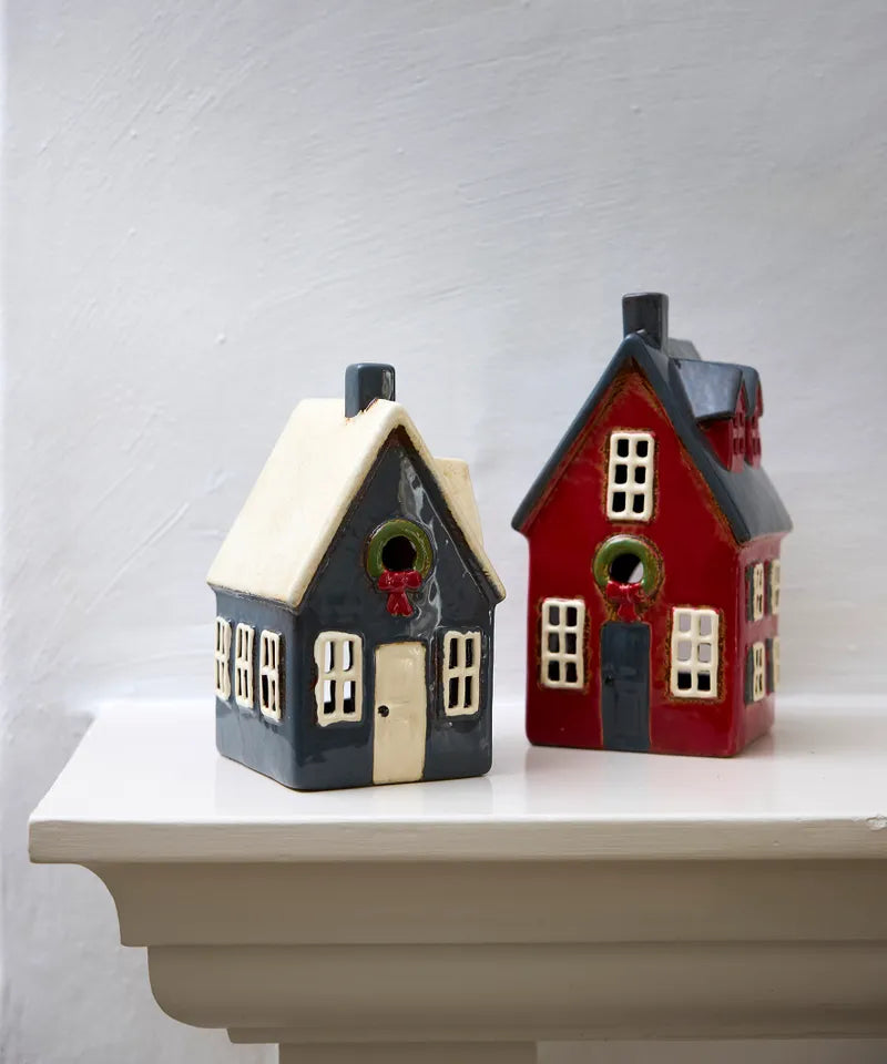 Alsace Tea Light Cottage - navy with wreath