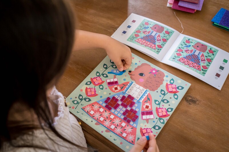 Djeco Lovely Pets Mosaic Kit