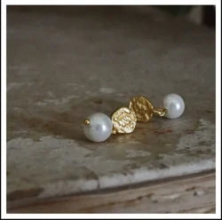 Paird Saltwater Stud Earrings