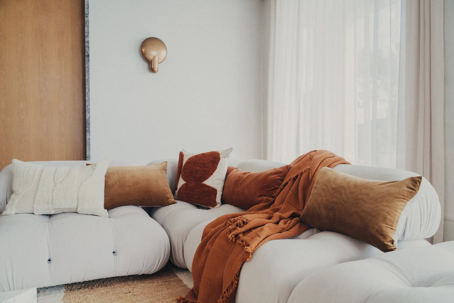 Saarde Enes Throw Blanket - Terracotta