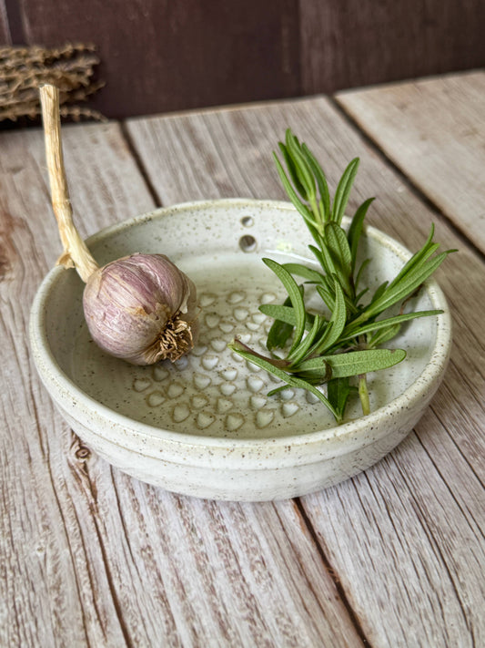 Herb Stripper and Garlic Grater/Mincer combination