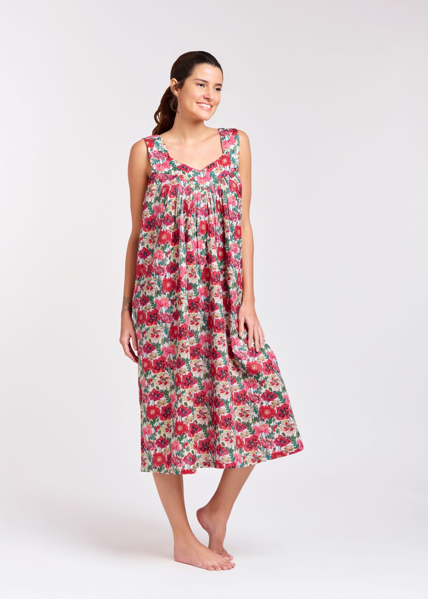 Arabella V Neck Nightie - Red Flowers