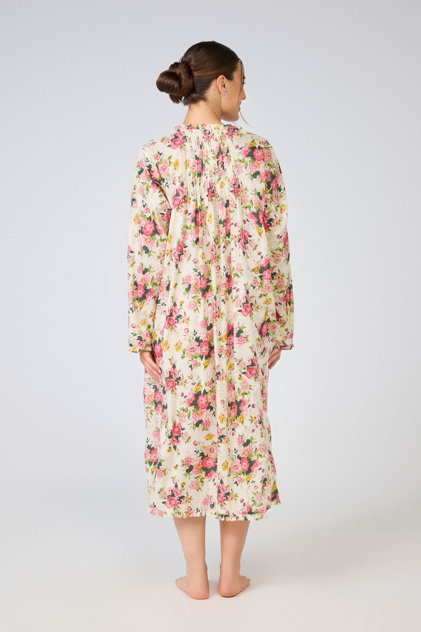 Arabella Long Sleeve Nightie - Cream with pink flowers