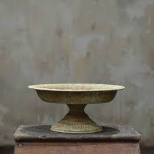 Aria pedestal Shallow Bowl