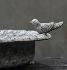 Paloma Shallow Dish with Bird