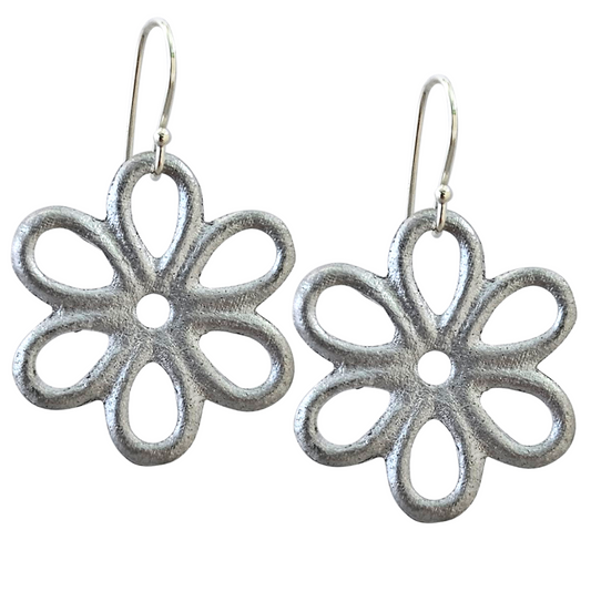 Love Bomb Daisy Flower Earrings