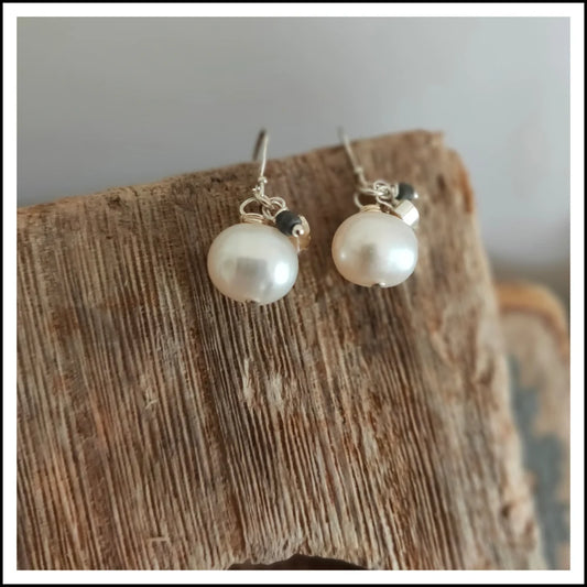 Paird Rockpool Pearl & Charm earrings