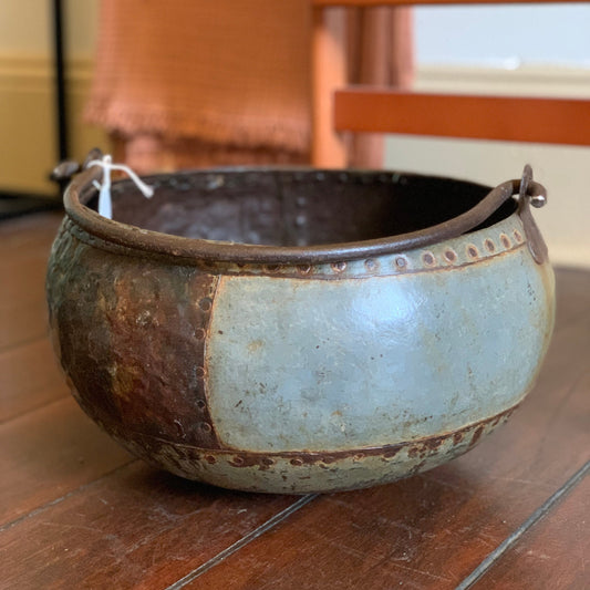 Iron Pot with Handle