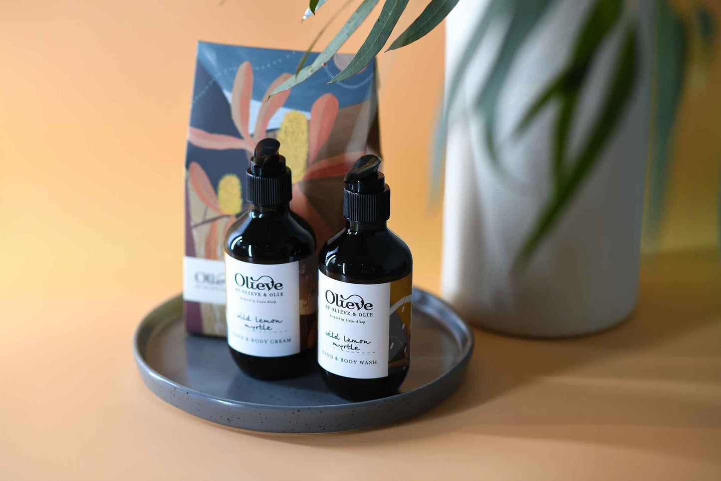 Olieve & Olie Artist Wash & Cream Twin Set