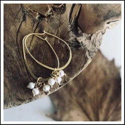 Paird Baby Pearl Cluster Hoop Earrings