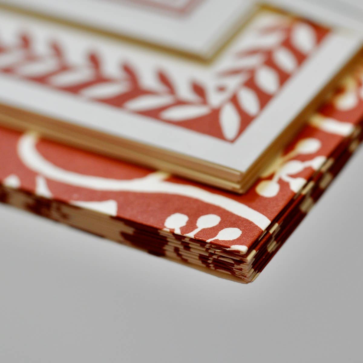 Set of Notecards and Envelopes Small Ivy Stripe Russet