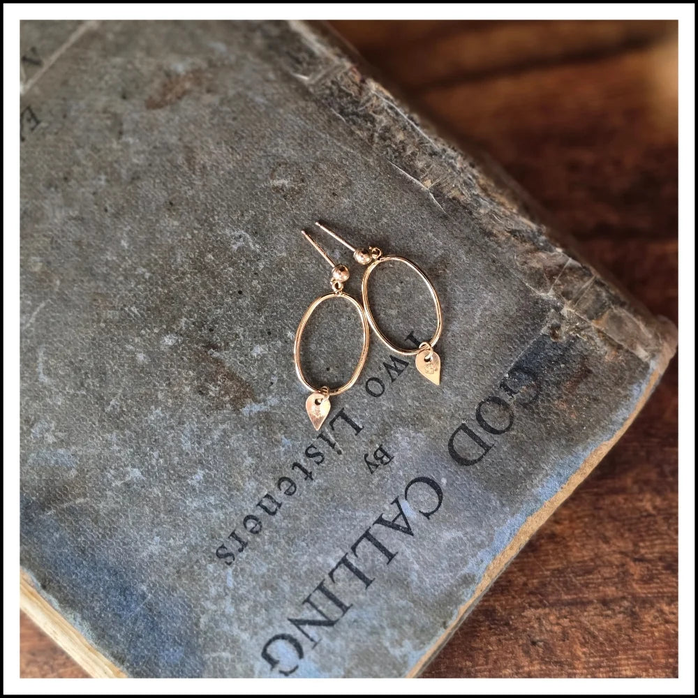 Paird Eden Studs Earrings