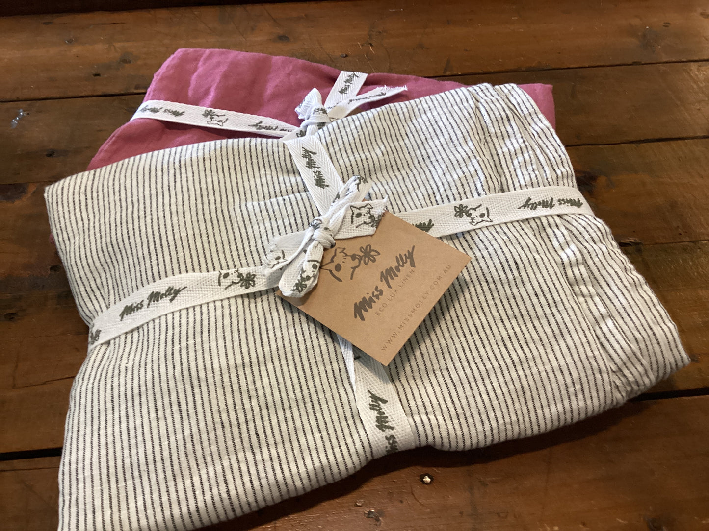 Miss Molly Pillowcase - French Linen with Oxford Edge