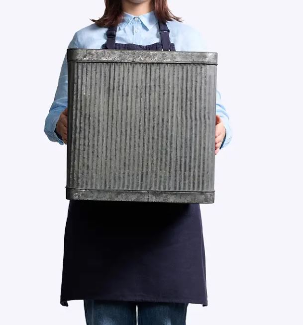 Lowe Square Tin Planter - 3 sizes
